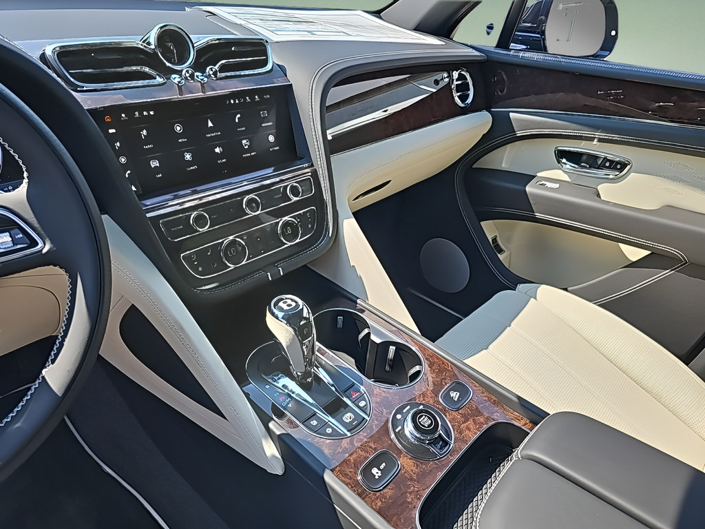 New 2024 Bentley Bentayga Extended Wheelbase AWD/4WD image 21