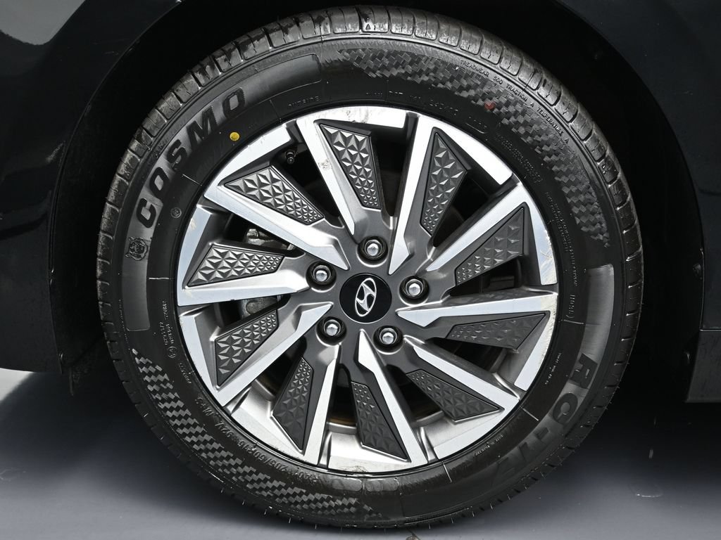 Used 2021 Hyundai Ioniq Limited FWD image 8