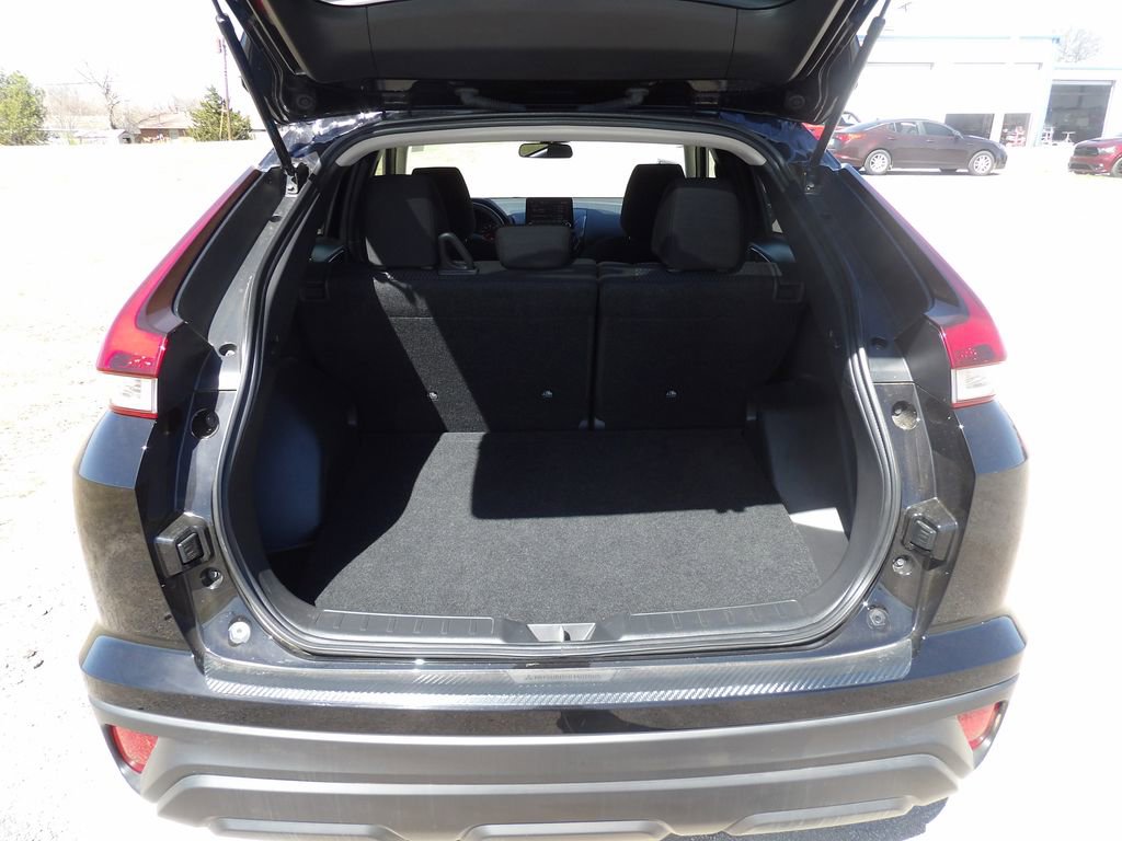 Used 2024 Mitsubishi Eclipse Cross LE image 8