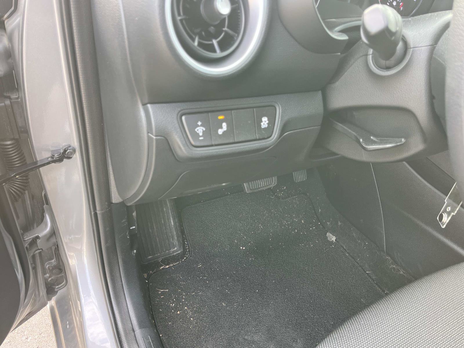 Certified 2024 Kia Forte LXS w/ LXS Technology Package image 26