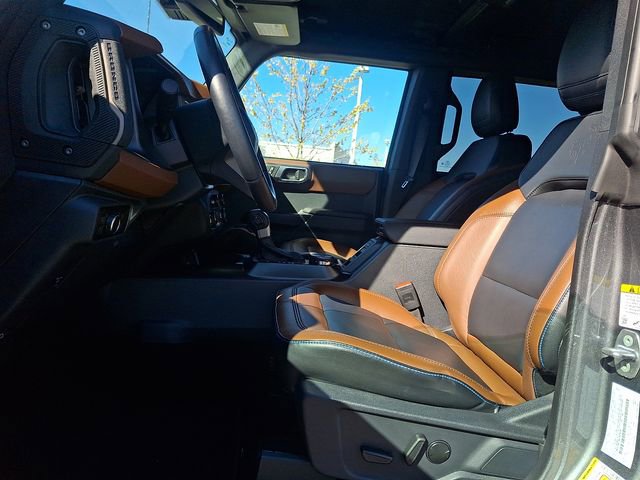 Used 2024 Ford Bronco Outer Banks image 13