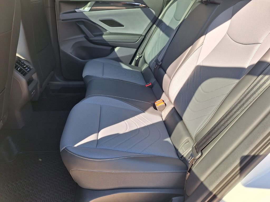 New 2026 Volkswagen Tiguan SE R-Line image 22