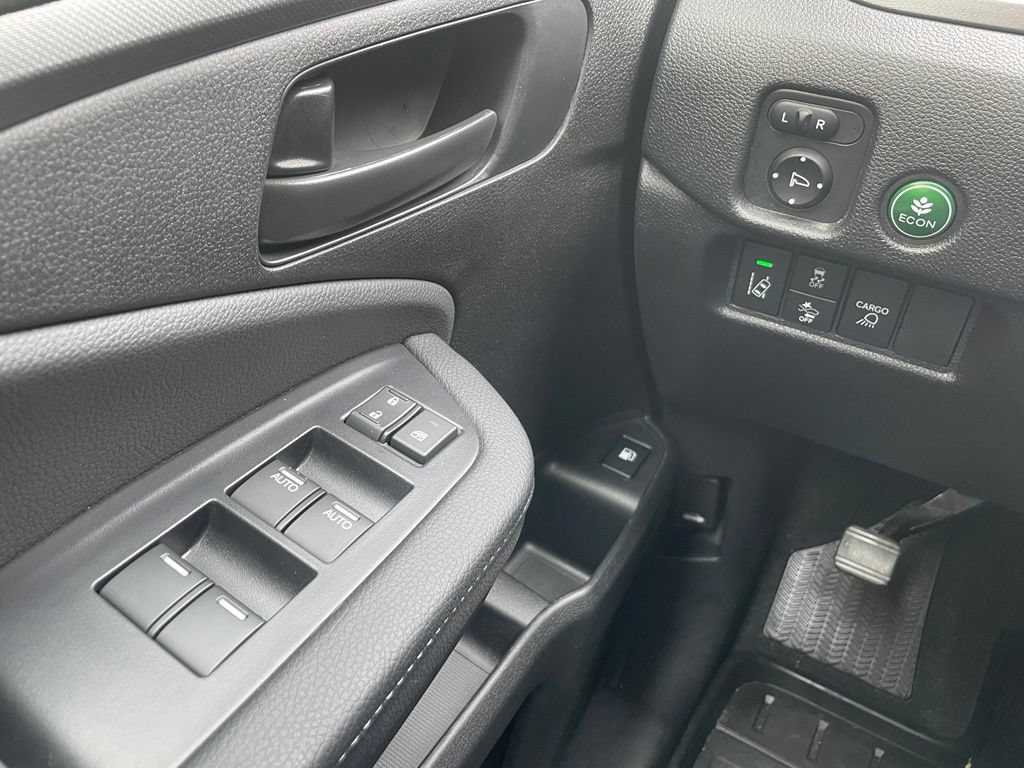 Certified 2026 Honda Ridgeline Sport image 12