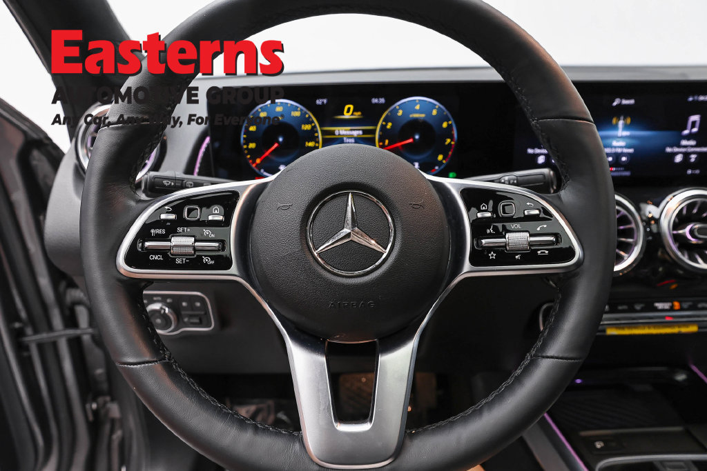 Used 2022 Mercedes-Benz GLB 250 4MATIC w/ Premium Package Lite image 12