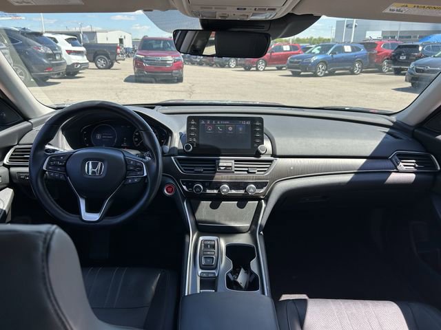 Used 2018 Honda Accord Touring image 9