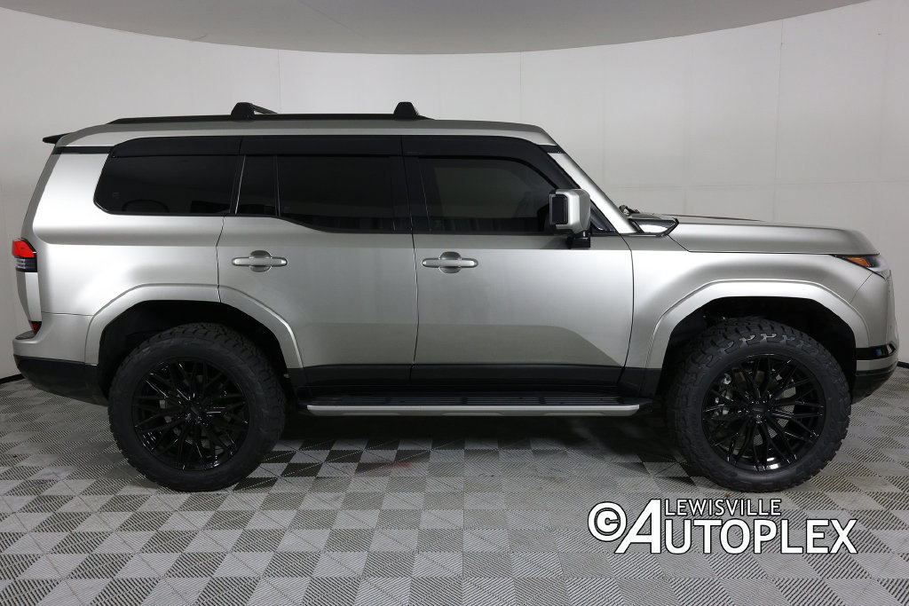 Used 2026 Lexus GX 550 w/ Accessory Package (2T) AWD/4WD image 4