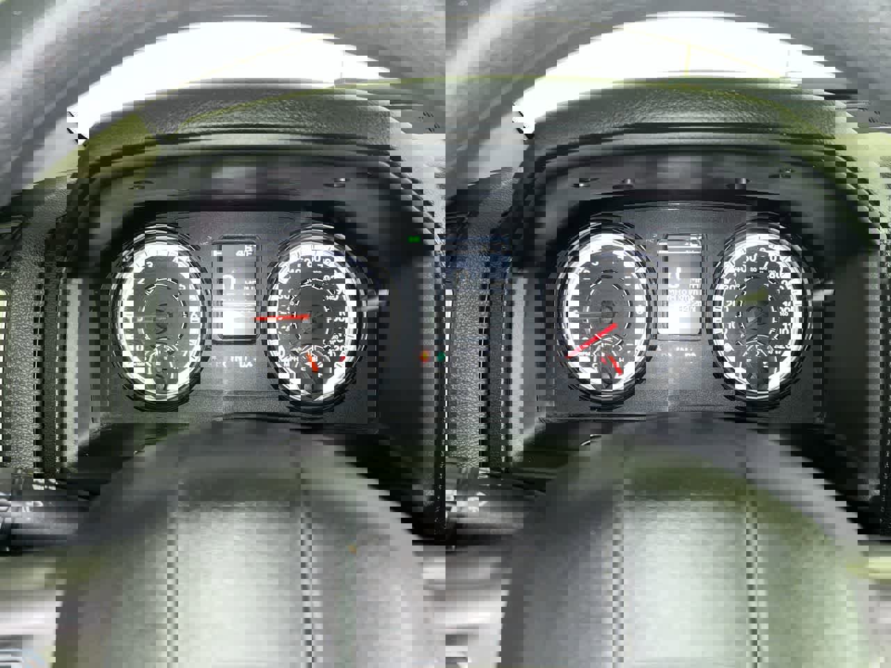 Used 2024 RAM 1500 Classic SLT image 17