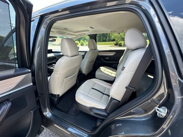Used 2024 MAZDA CX-90 Plug-In Hybrid w/ Preferred AWD/4WD image 19