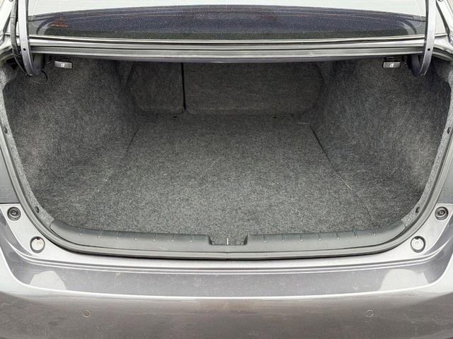 Used 2016 Honda Accord Touring image 7