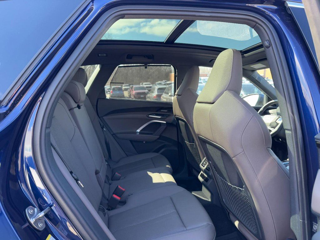 New 2025 Audi Q5 Premium Plus image 7