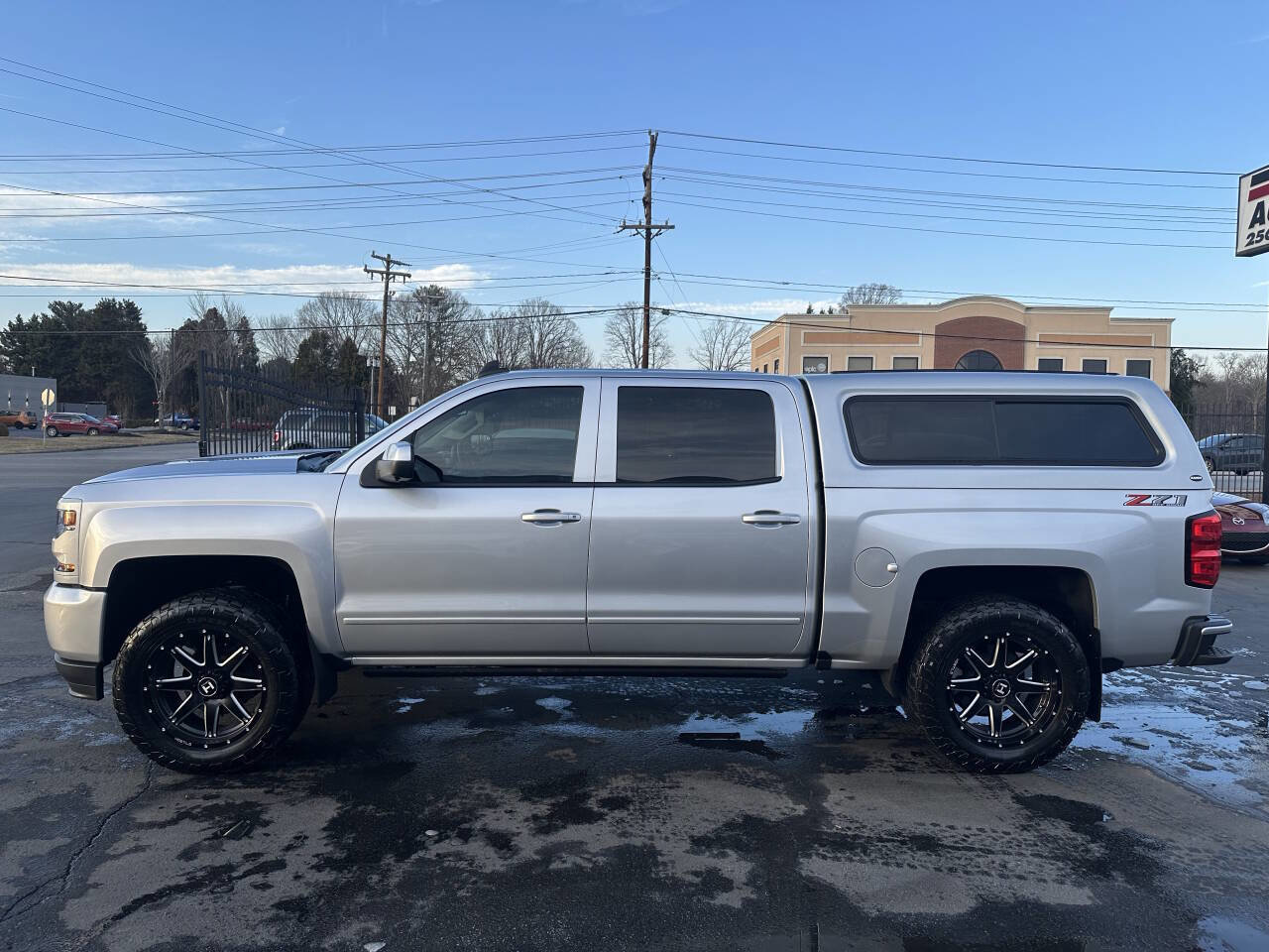 Used 2018 Chevrolet Silverado 1500 LT w/ All Star Edition image 8