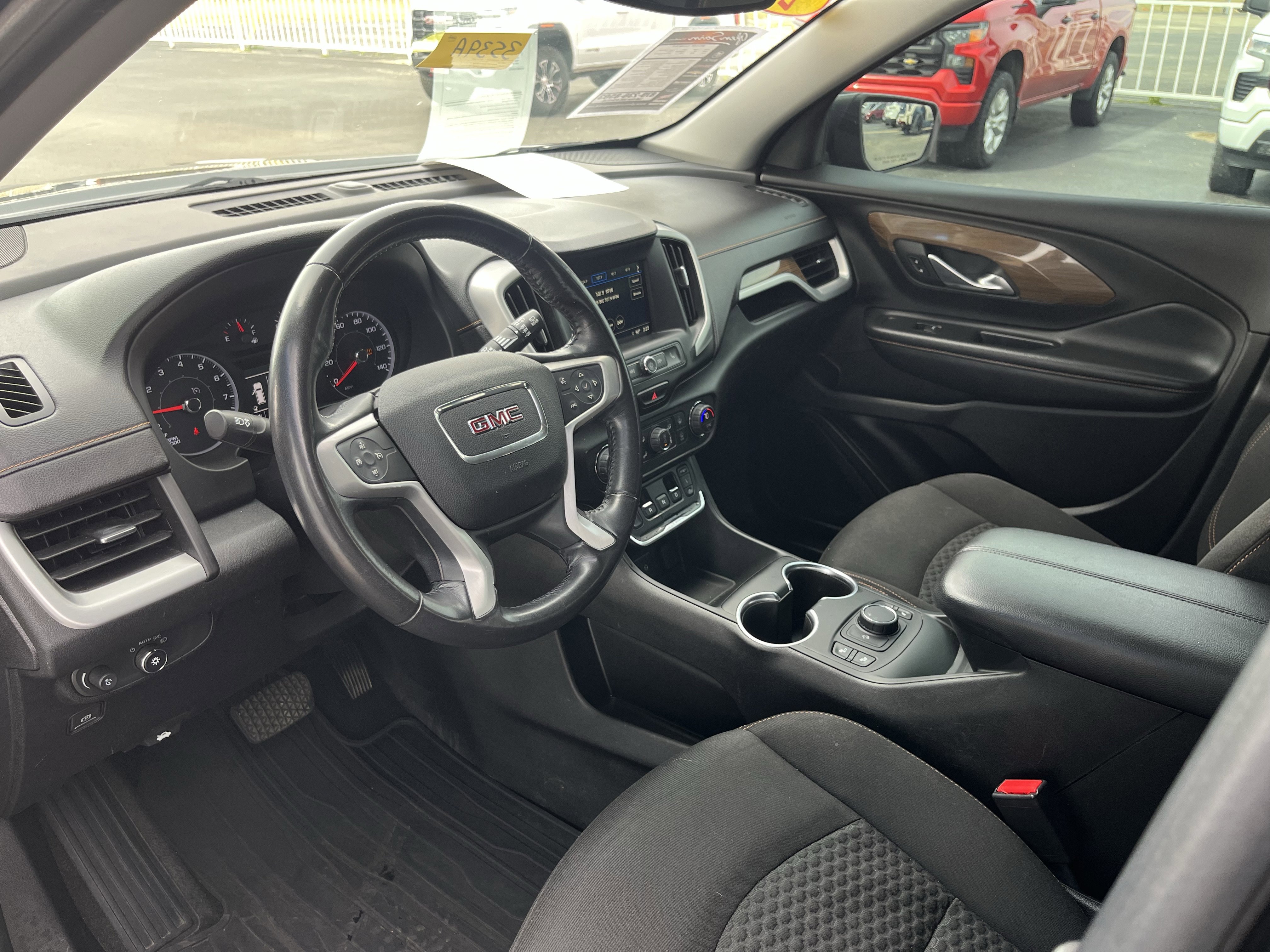 Used 2018 GMC Terrain SLE w/ Driver Convenience Package image 6