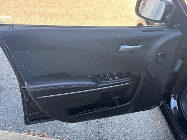 Used 2023 Dodge Charger SXT image 11