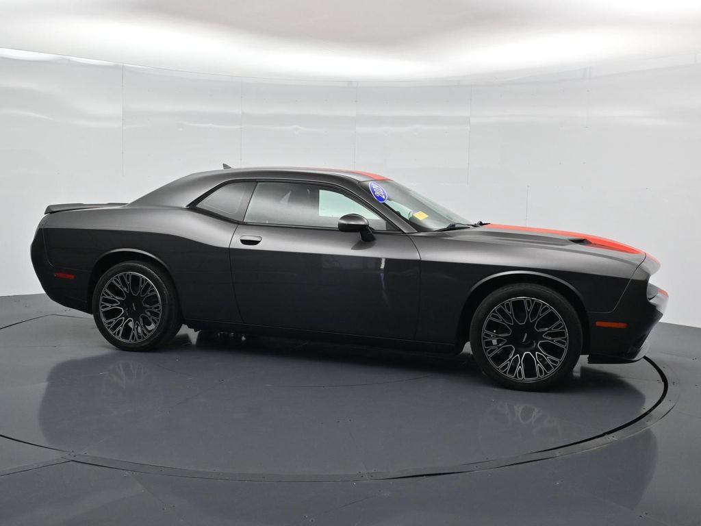 Used 2019 Dodge Challenger SXT w/ Blacktop Package RWD image 8