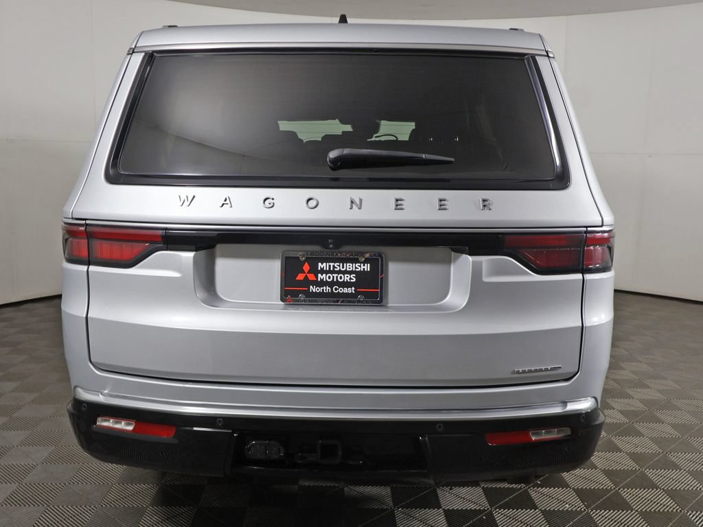 Used 2024 Jeep Wagoneer Series II w/ Flexible Seating Group AWD/4WD image 15