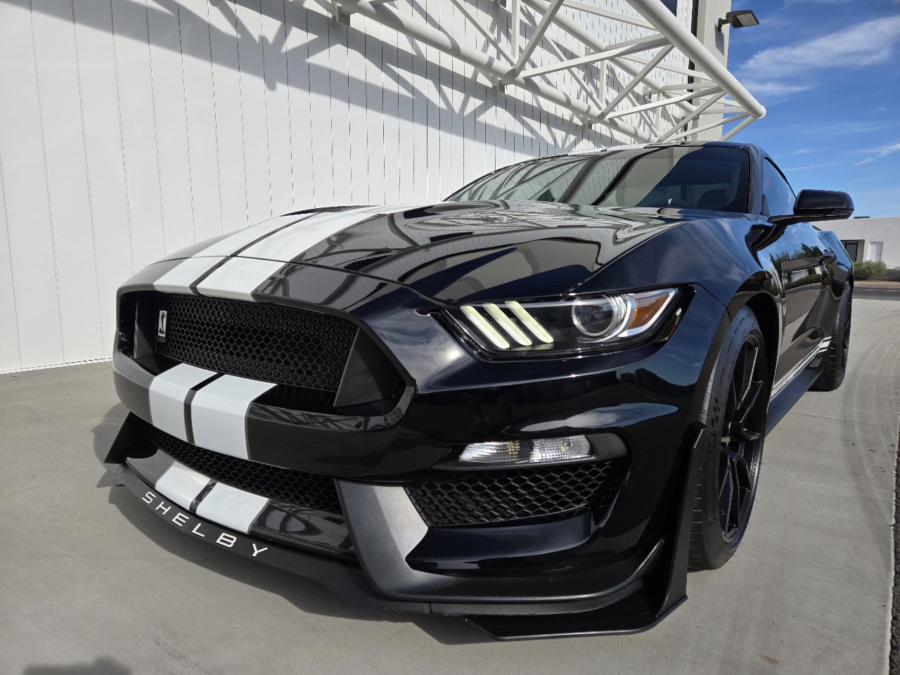 Used 2019 Ford Mustang Shelby GT350 w/ Technology Package image 18