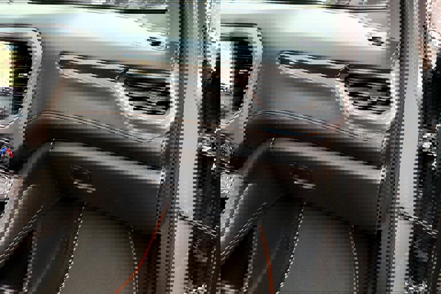 Used 2023 GMC Acadia AT4 w/ Technology Package image 15