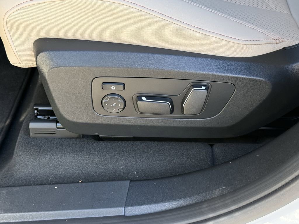 New 2026 BMW X3 xDrive30 w/ Premium Package image 11