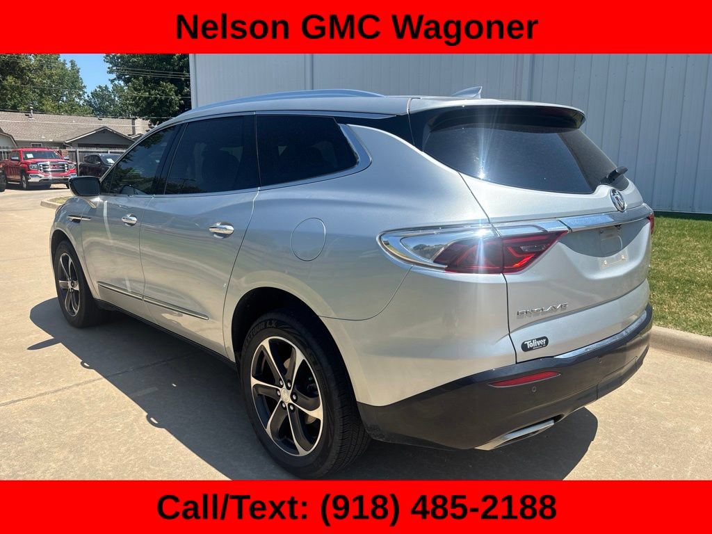 Used 2022 Buick Enclave Essence w/ Experience Buick Package FWD image 7