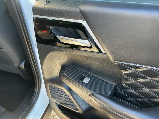 Used 2022 Mitsubishi Outlander SEL image 26