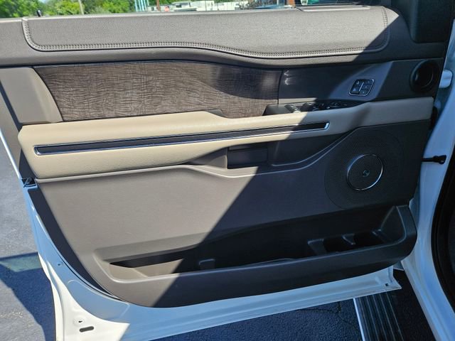 Used 2021 Ford Expedition Max Limited AWD/4WD image 15