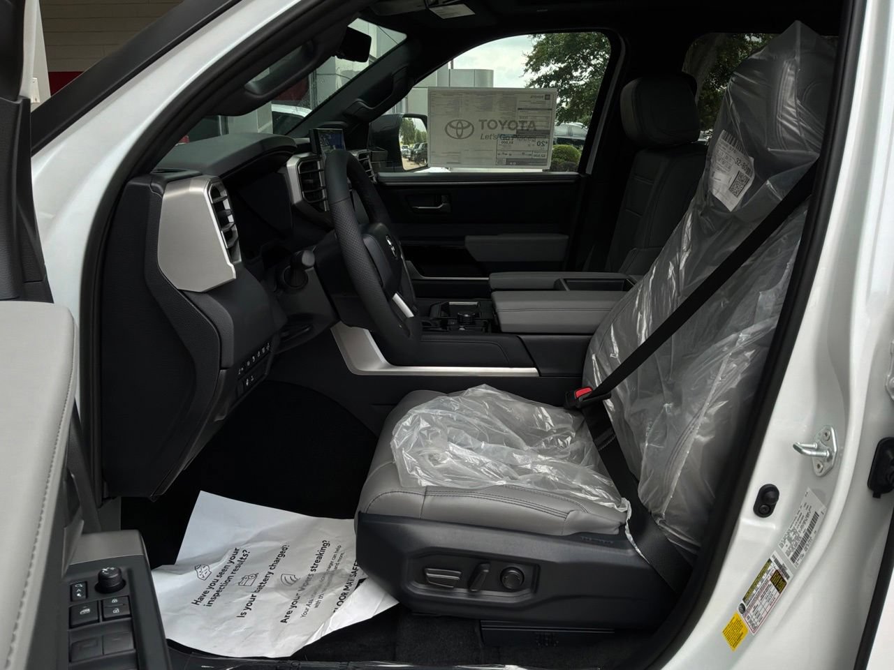 New 2026 Toyota Tundra Limited w/ Limited PVM Package AWD/4WD image 9