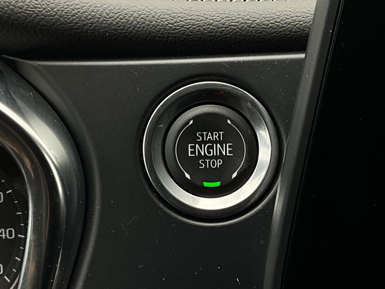 Used 2025 Chevrolet Blazer LT image 27