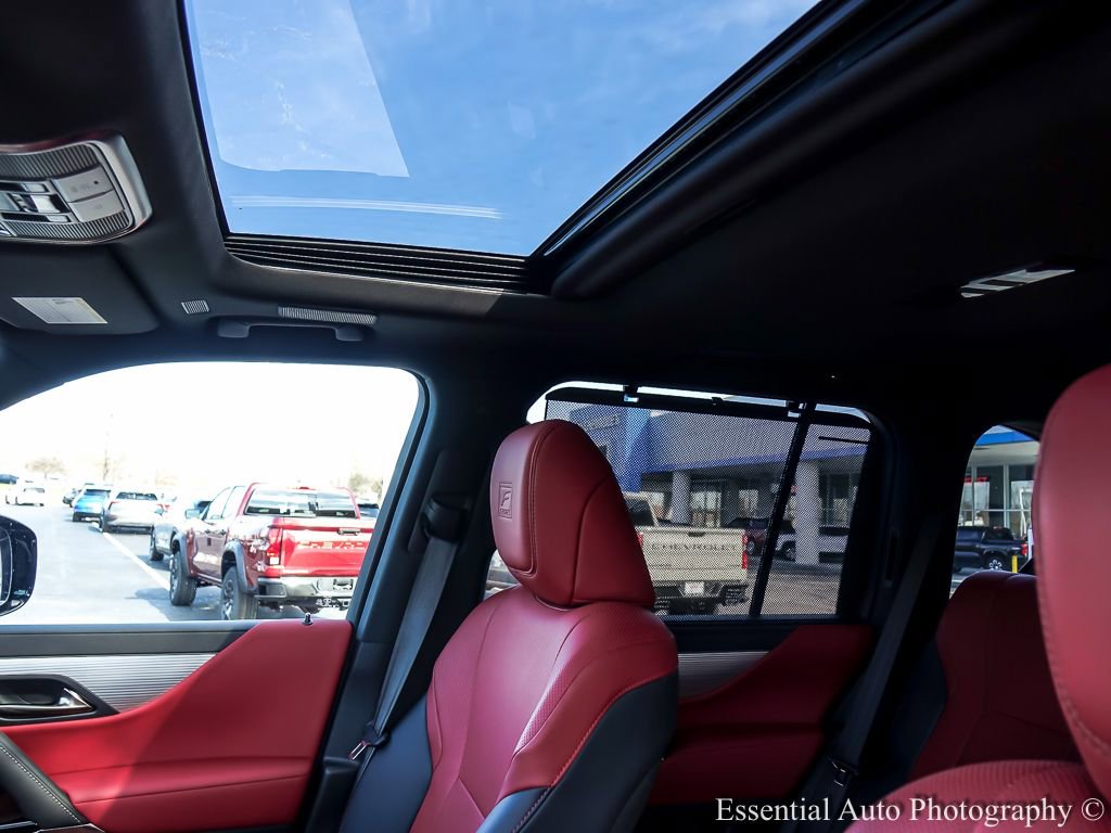 Used 2025 Lexus LX 700h F Sport image 15