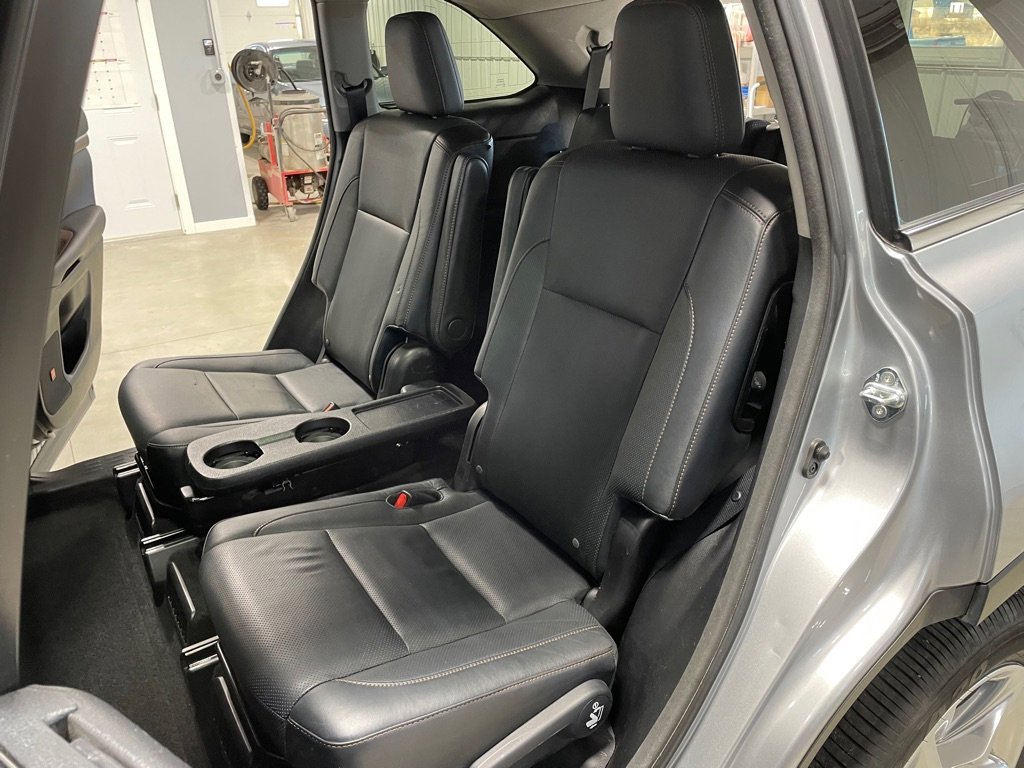Used 2016 Toyota Highlander Limited Platinum image 14
