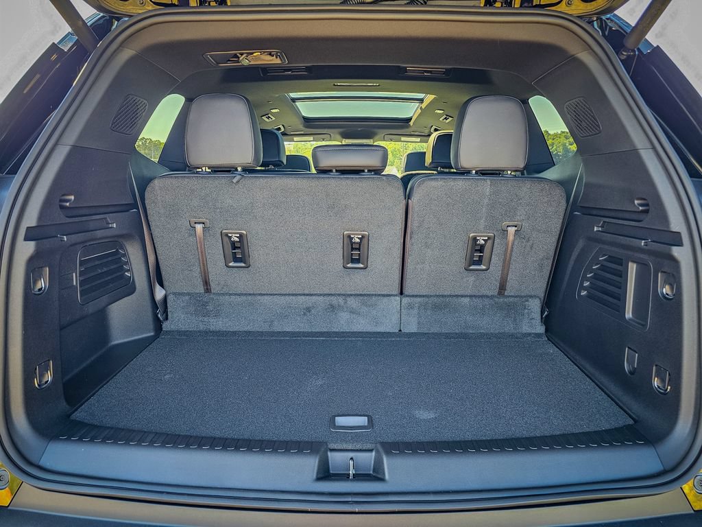 New 2027 GMC Acadia Elevation w/ Black Edition AWD/4WD image 37