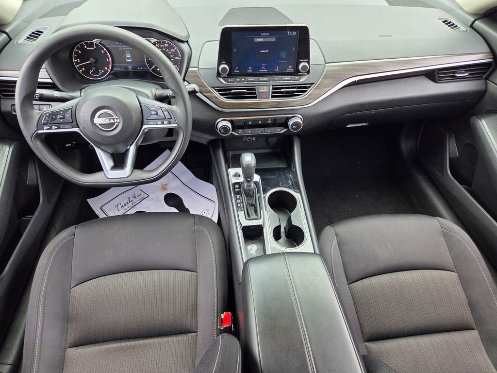 Used 2024 Nissan Altima 2.5 SV image 7