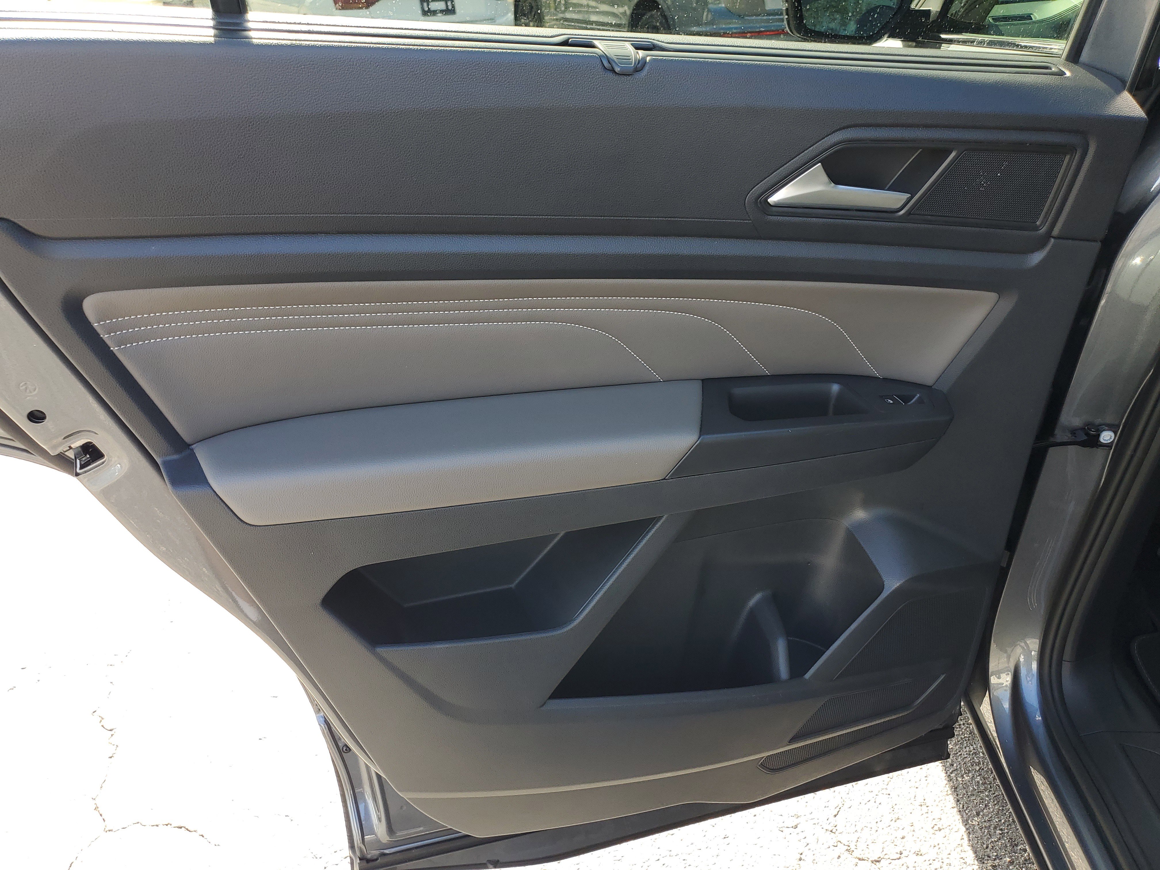 Certified 2022 Volkswagen Atlas SE w/ Panoramic Sunroof Package image 19