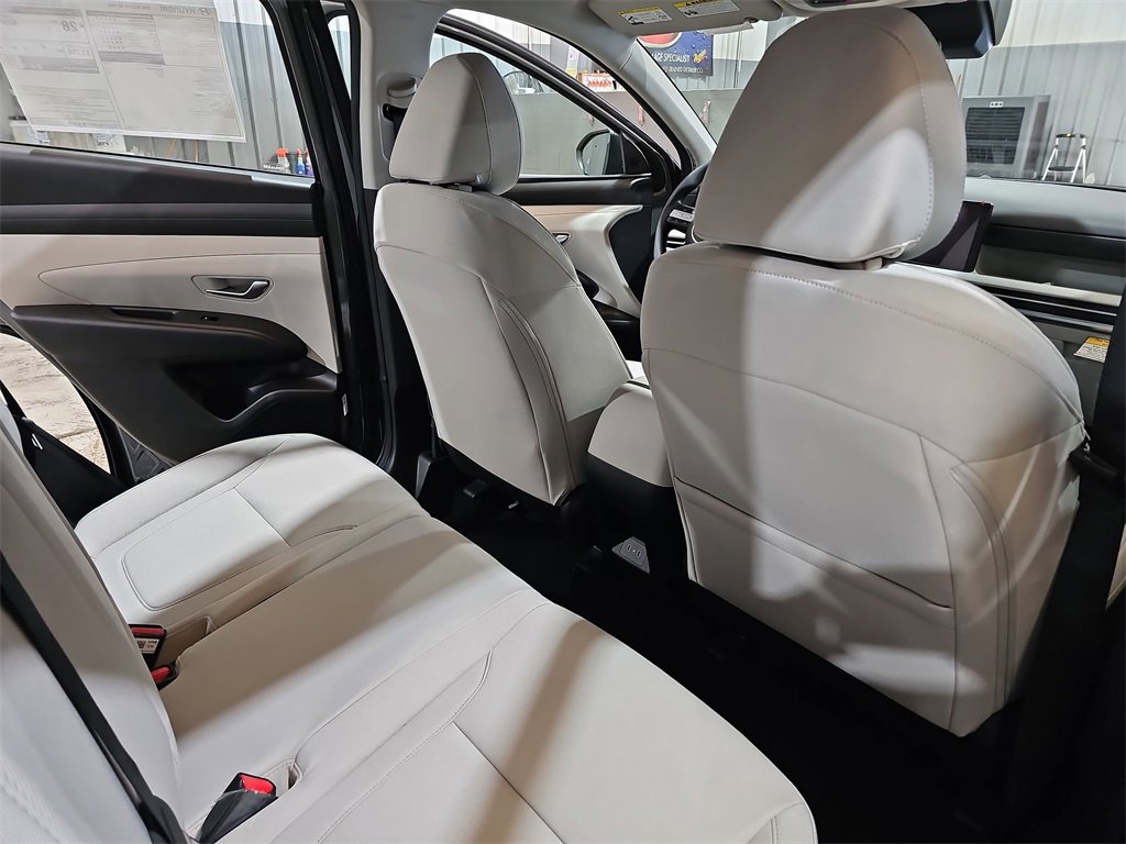 New 2026 Hyundai Tucson SE image 11