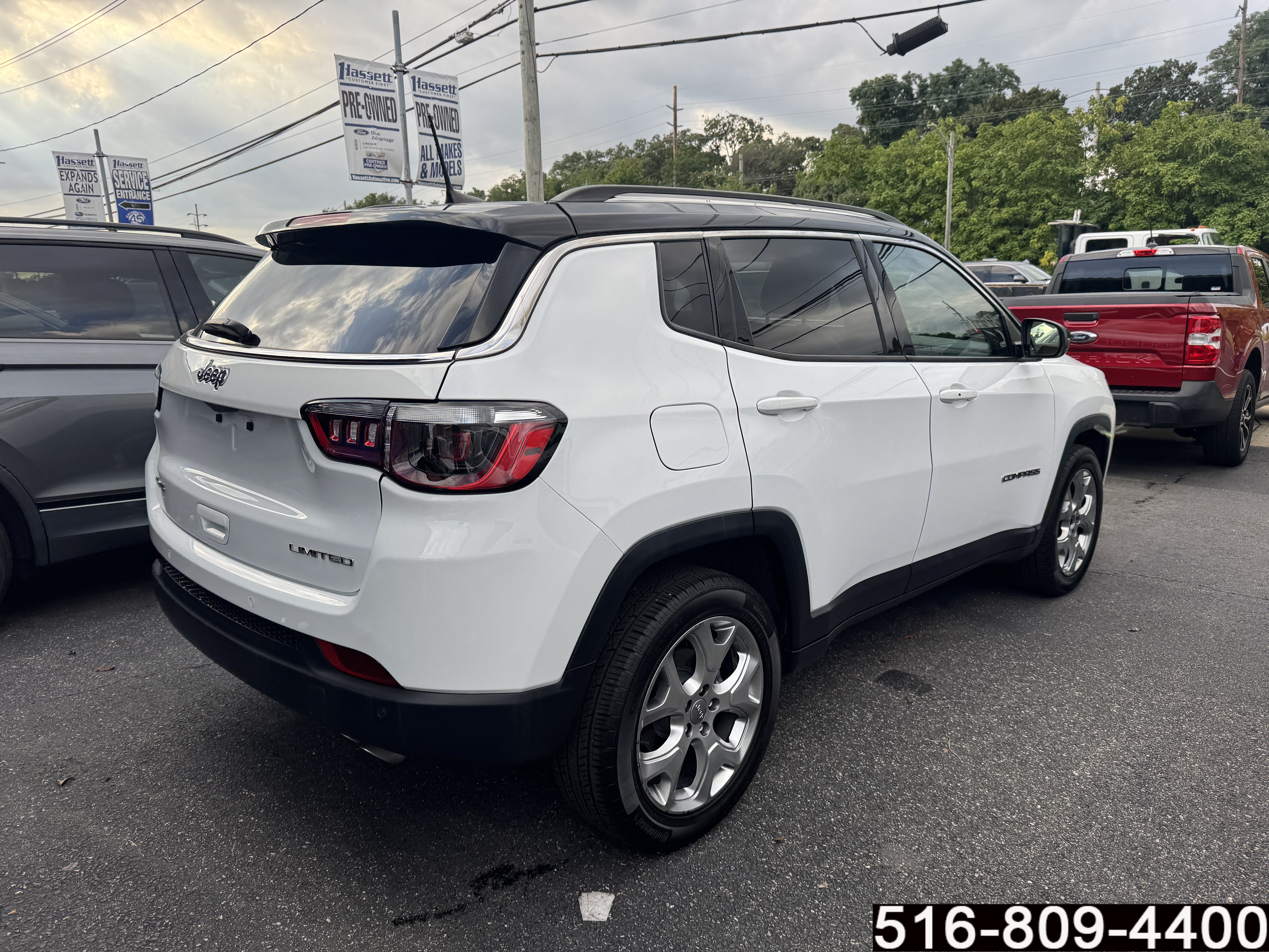 Used 2022 Jeep Compass Limited AWD/4WD image 4