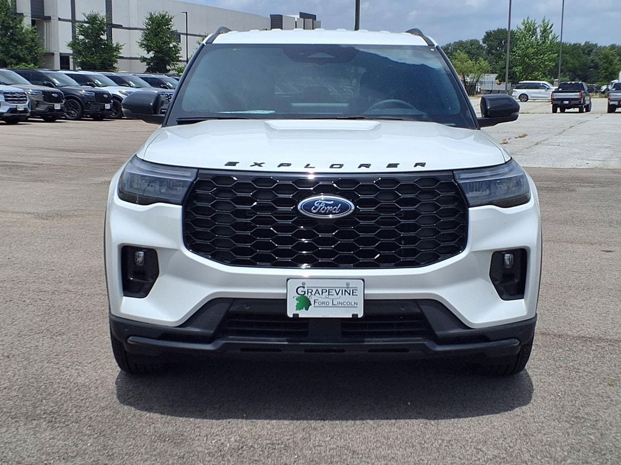 New 2026 Ford Explorer ST-Line RWD image 2