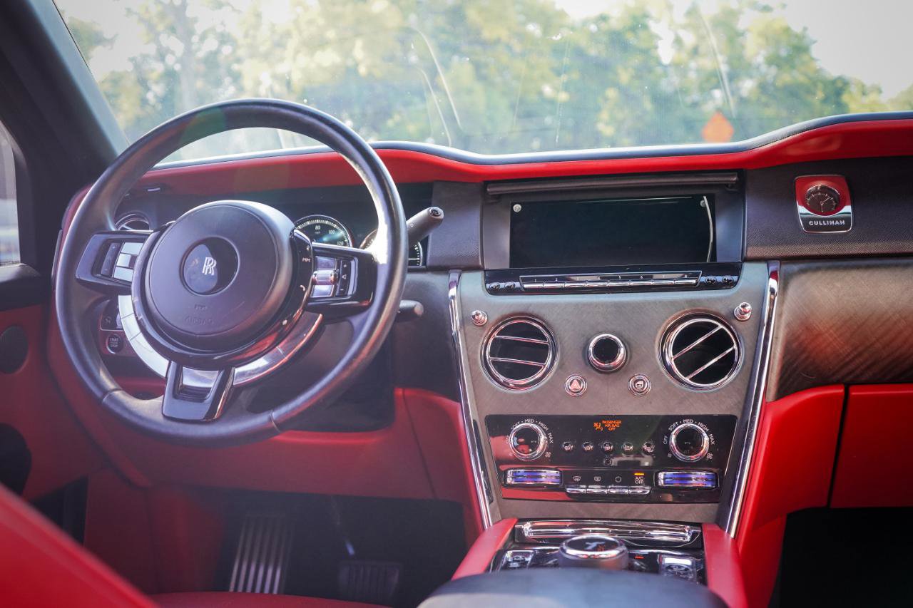 Used 2019 Rolls-Royce Cullinan AWD/4WD image 12