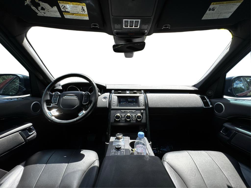 Used 2017 Land Rover Discovery SE image 49