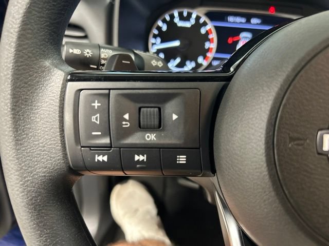 Used 2023 Nissan Rogue SV AWD/4WD image 25