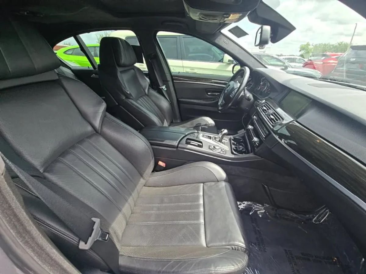 Used 2013 BMW M5 RWD image 8
