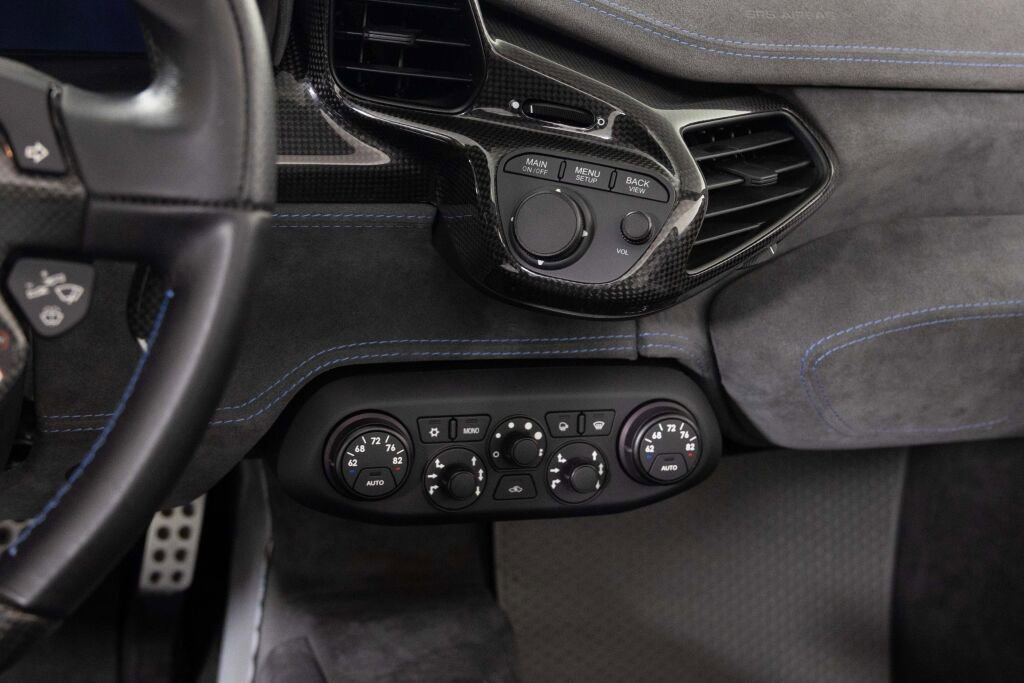 Used 2015 Ferrari 458 Speciale A image 46