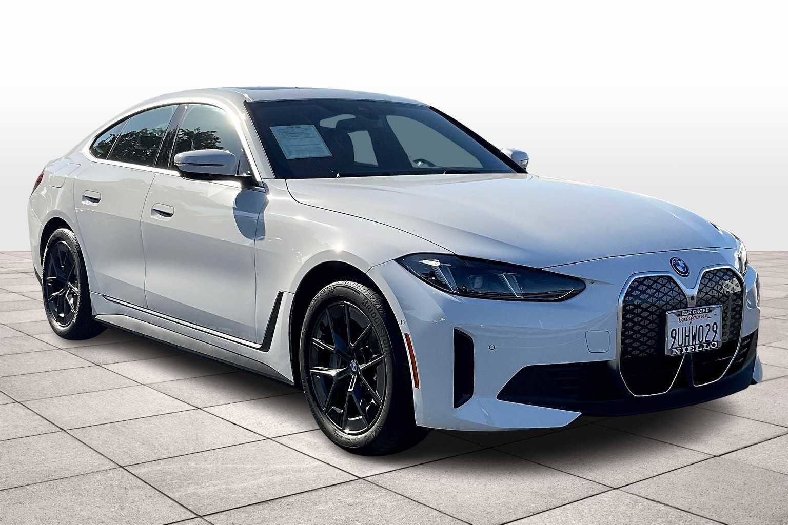 Used 2025 BMW i4 eDrive40 w/ Parking Assistance Package image 2