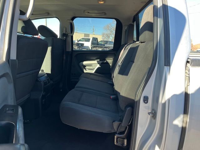 Used 2015 Nissan Titan S AWD/4WD image 28