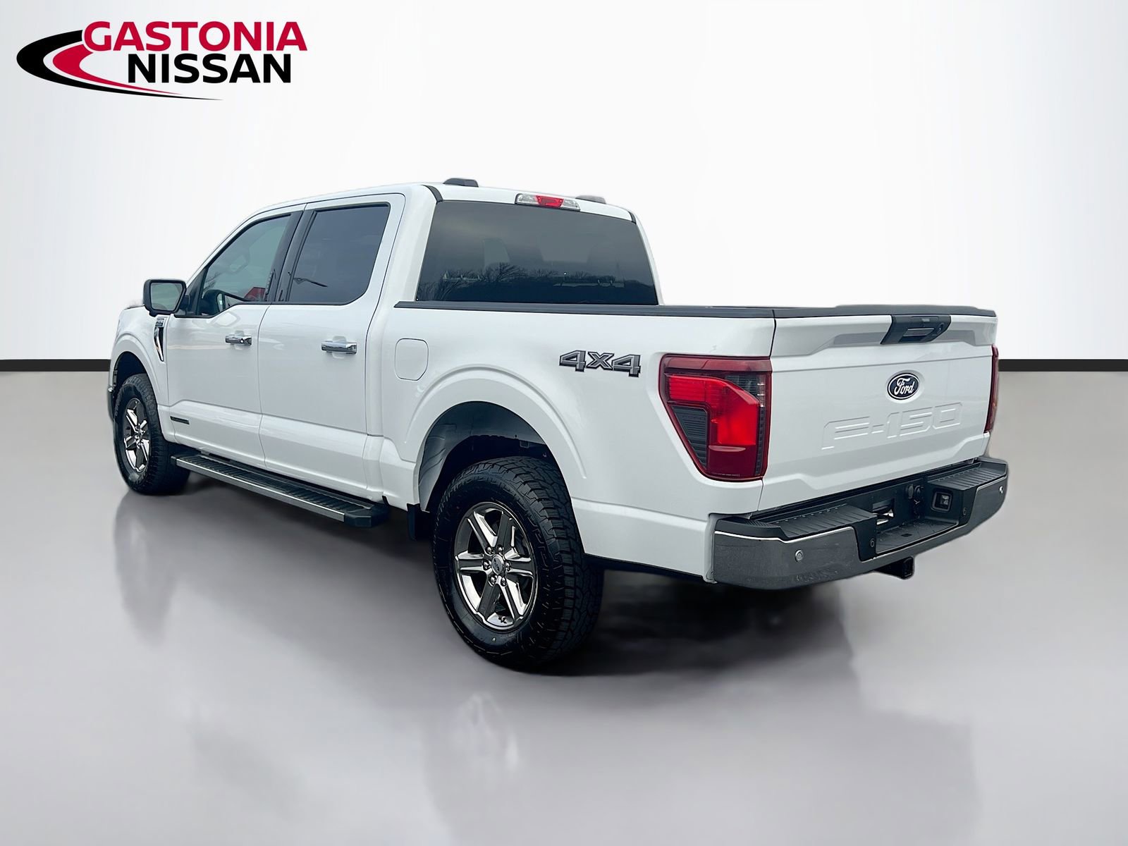 Used 2024 Ford F150 XLT w/ Mobile Office Package image 6