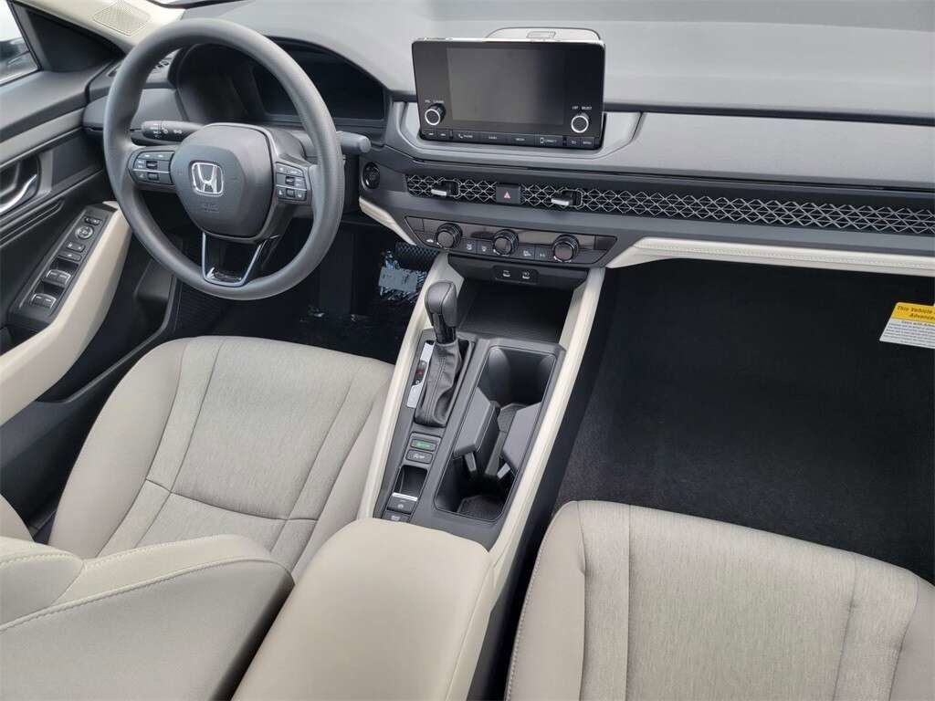 Used 2023 Honda Accord EX image 21