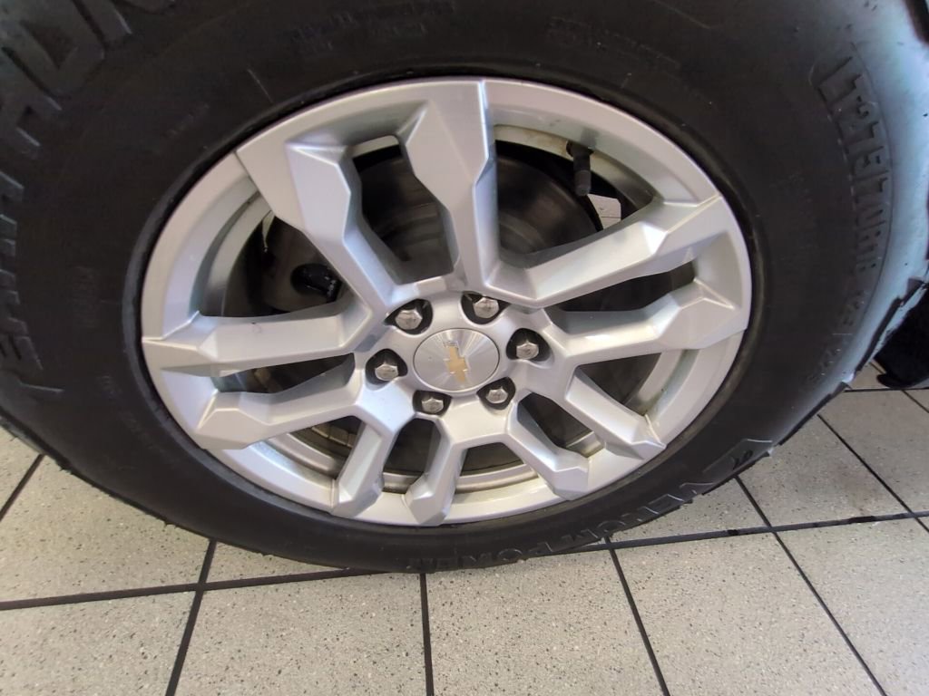 Used 2021 Chevrolet Silverado 1500 Custom Trail Boss w/ LPO, Dark Essentials Package image 18