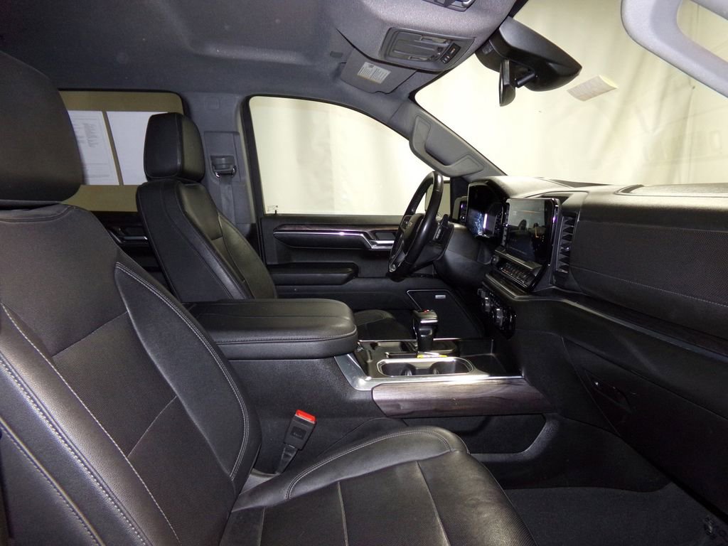 Used 2023 Chevrolet Silverado 1500 LTZ image 8
