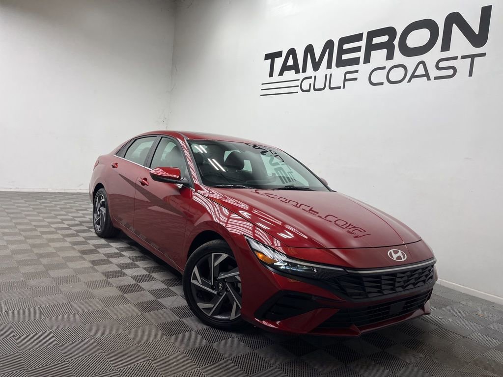 Used 2025 Hyundai Elantra SEL