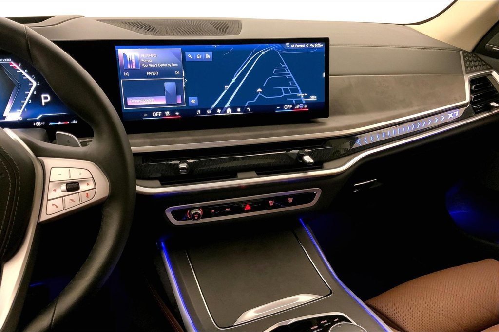 Certified 2024 BMW X7 xDrive40i w/ Premium Package AWD/4WD image 5
