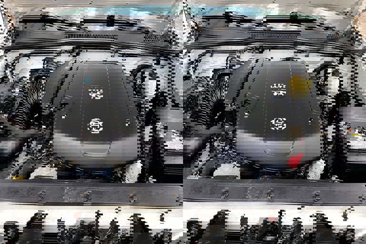 Used 2015 Toyota Tacoma PreRunner image 32