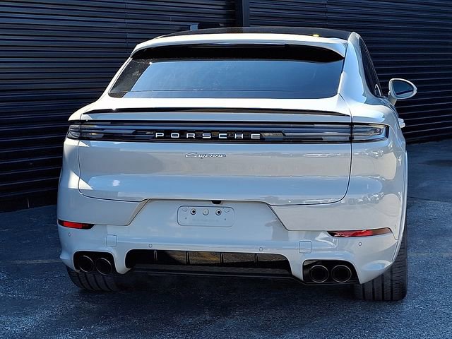 New 2026 Porsche Cayenne E-Hybrid Coupe AWD/4WD image 6
